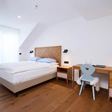 호텔 Hisa Ancka, Sencur - 3 Min To The Airport