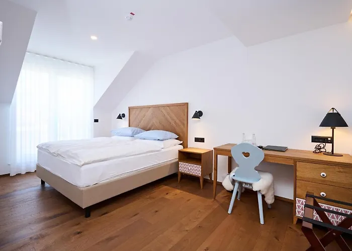 Hotel Hisa Ancka, Sencur - 3 Min To The Airport