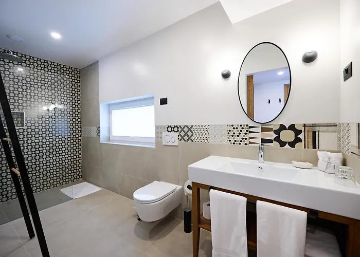 Hisa Ancka, Sencur - 3 Min To The Airport Hotel 3*