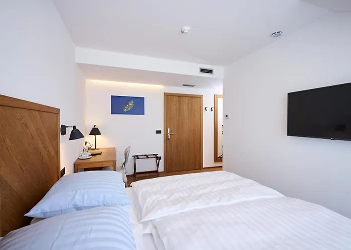 Hisa Ancka, Sencur - 3 Min To The Airport Hotel 3*