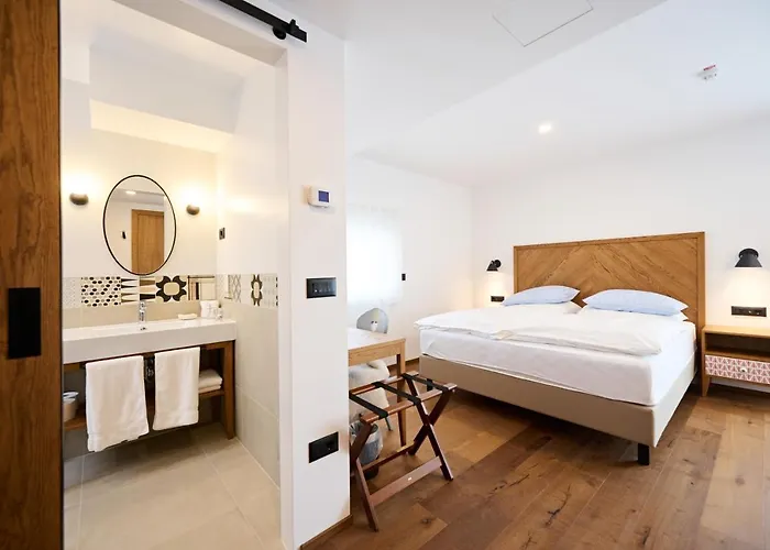 Hotel Hisa Ancka, Sencur - 3 Min To The Airport Kranj